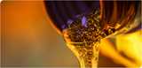Pouring oil with lubricant additive