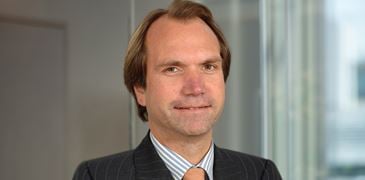 Volkert Doeksen is a former Managing Director and Head of Carlyle Solutions at The Carlyle Group